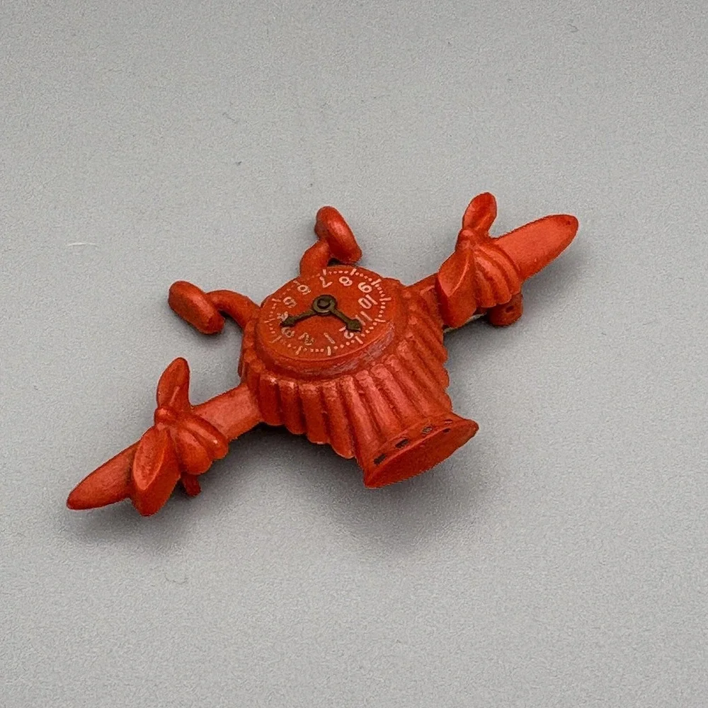 WWII US Military Red Orange Celluloid Aviator Wing Sweetheart VICTORY Brooch Pin